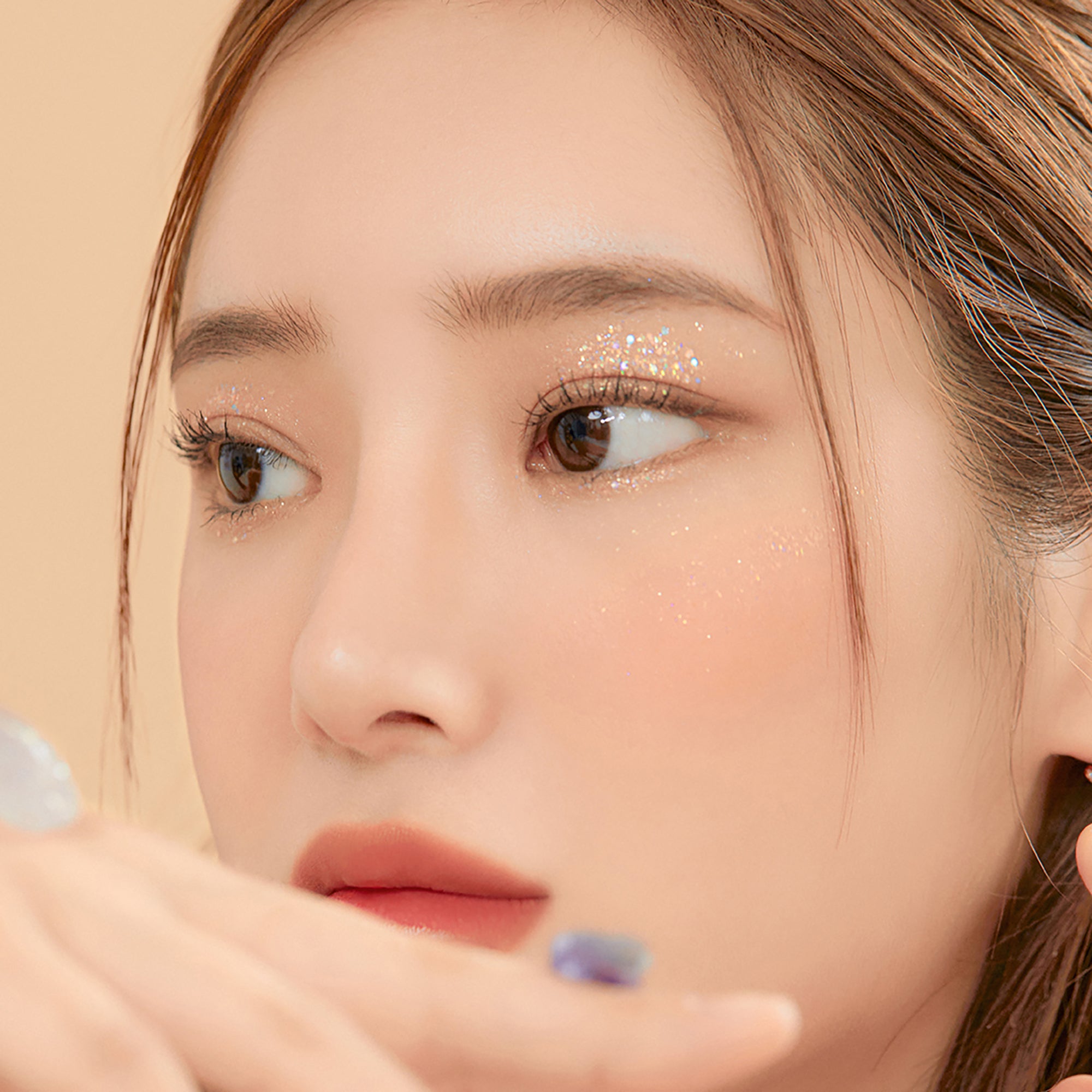 UNLEASHIA GLITTERPEDIA Wegańska paleta cieni do powiek No.2 All of Brown 6,2 g #3