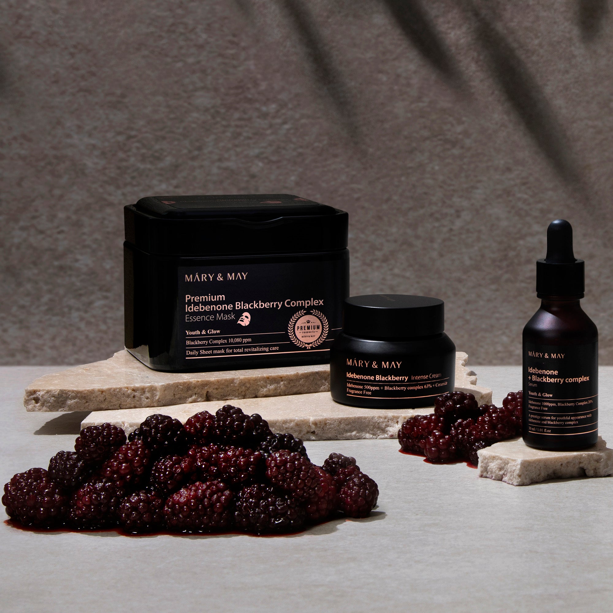 MARY & MAY PREMIUM BLACKBERRY COMPLEX MASK Set aus Tuchmasken mit revitalisierenden und antioxidativen Eigenschaften, 20-tlg. #2